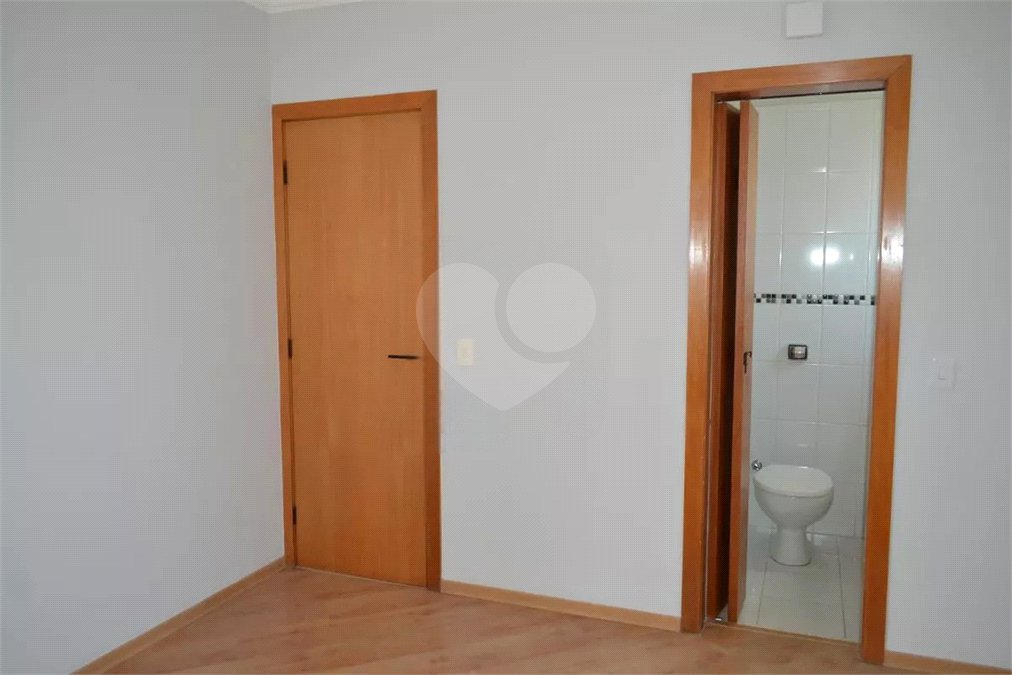 Apartamento à venda com 3 quartos, sendo 1 suíte, em Jardim Vila Mariana, São Paulo, SP