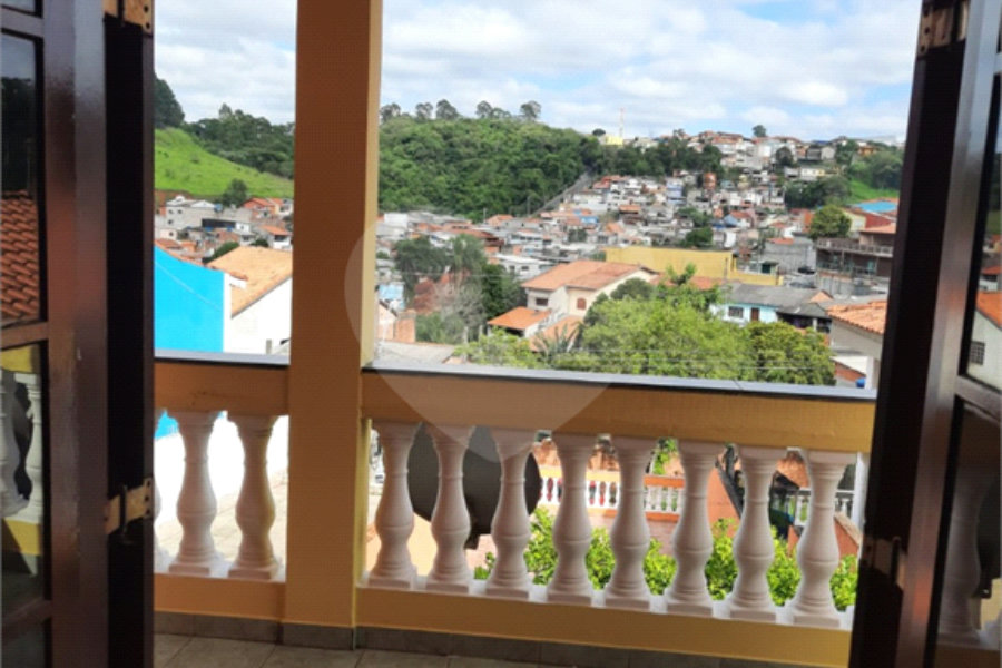 Sobrado à venda com 3 quartos, sendo 1 suíte, em Portal da Primavera, Cotia, SP