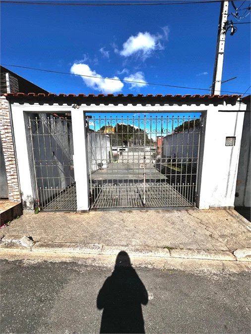 Casa com 2 quartos na Vila Brasileira em Mogi das Cruzes/SP