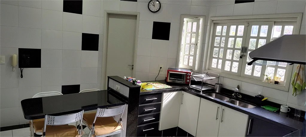 Casa à venda com 3 suítes em Vila Ipojuca, São Paulo, SP