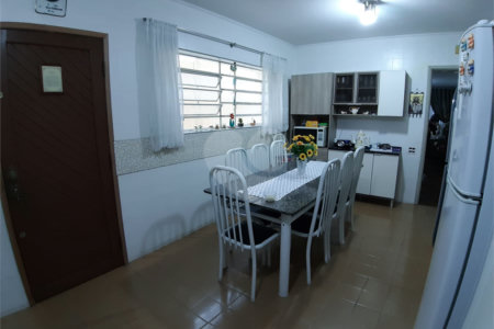 Sobrado à venda com 3 quartos, sendo 1 suíte,  em Vila Mazzei, São Paulo, SP