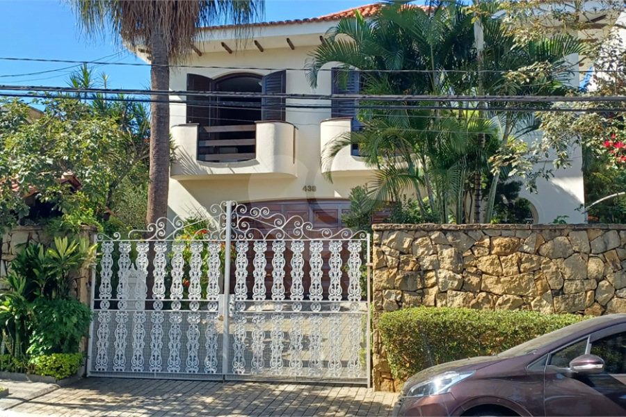 Sobrado à venda com 3 suítes em Jardim França, São Paulo, SP