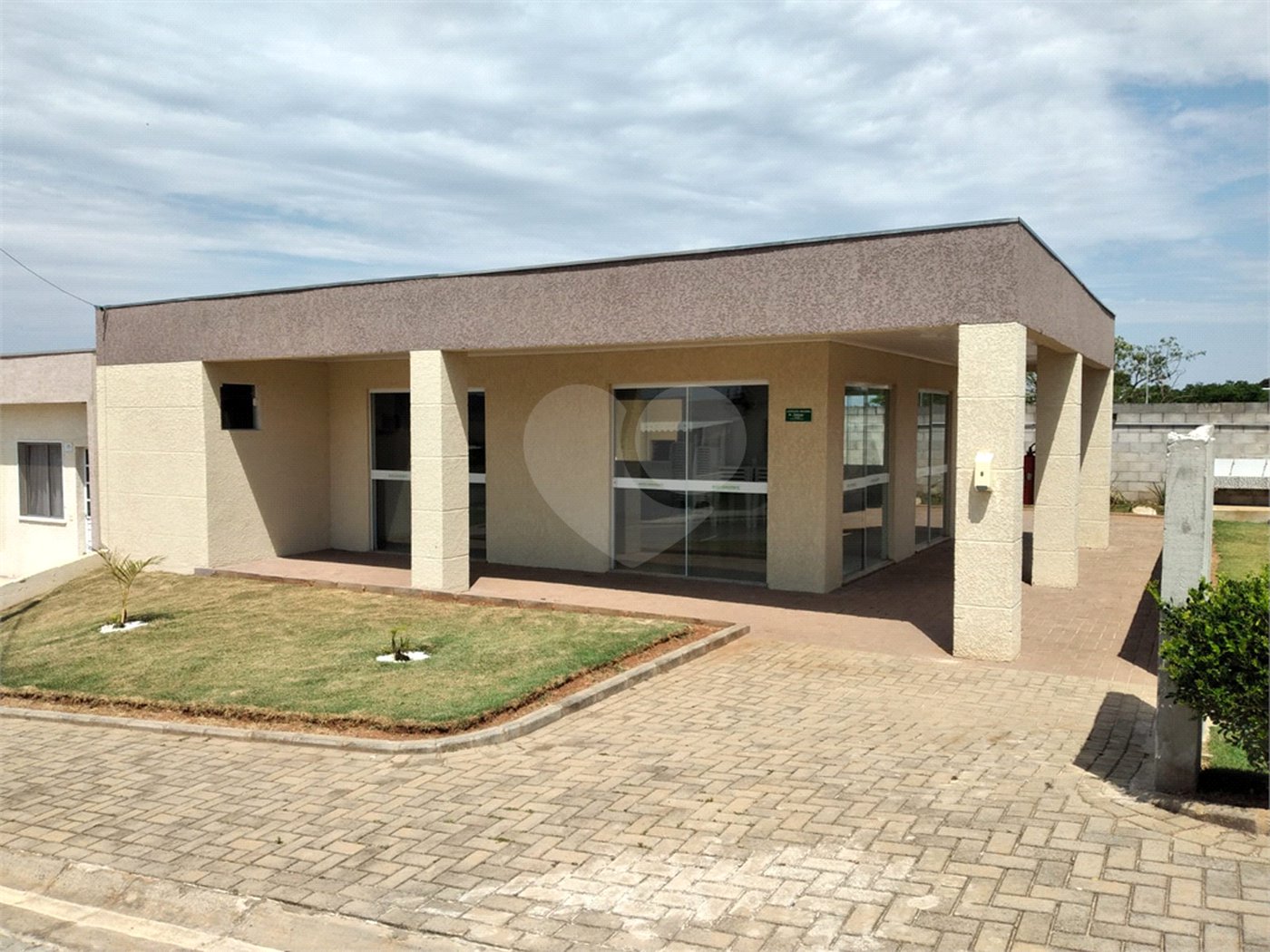 Casa à venda com 2 quartos no condomínio Novo Horizonte, Itapetininga - SP