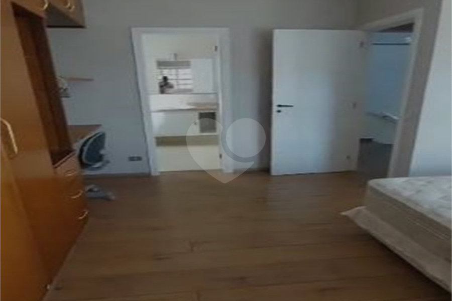 Casa à venda com 4 quartos, sendo 2 suítes,  no condomínio Res Jardim Itatinga, São Paulo - SP