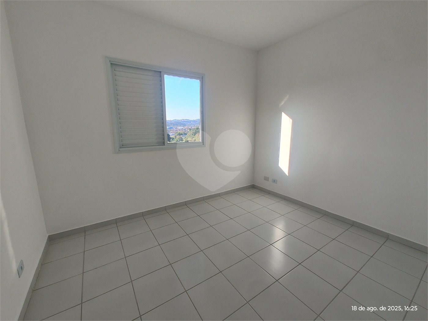 Apartamento para alugar com 2 quartos em Jardim das Palmeiras, Atibaia, SP