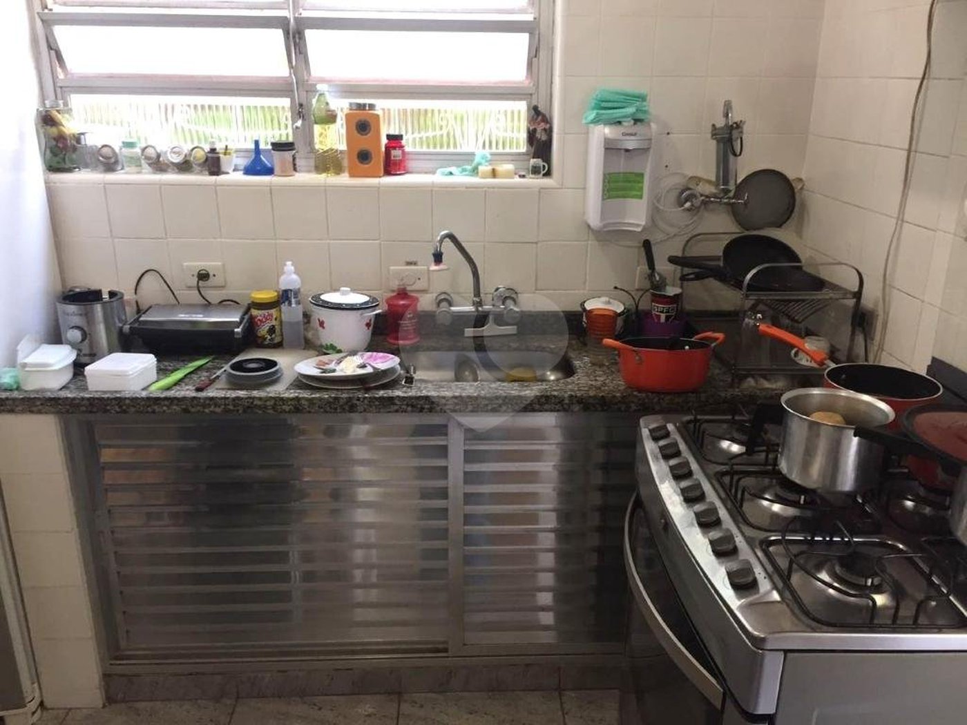 Sobrado à venda com 4 quartos, sendo 1 suíte, em Vila Mariana, São Paulo, SP