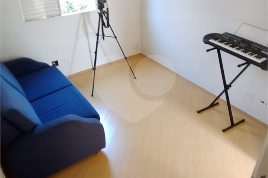 Casa à venda com 2 quartos, sendo 1 suíte, no condomínio Residencial Villa Nostra, Cotia - SP