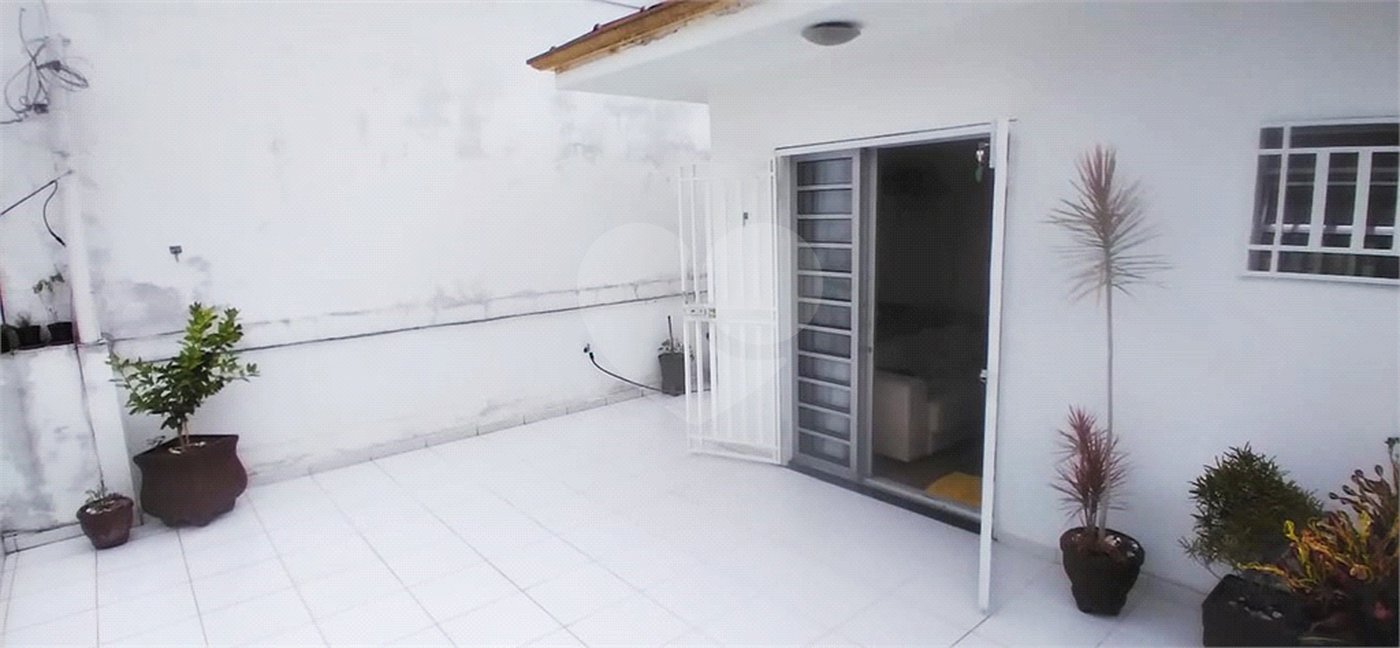 Casa à venda com 4 quartos, sendo 1 suíte, em Santana, São Paulo, SP
