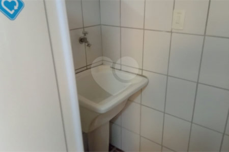 Casa à venda com 3 quartos, sendo 1 suíte, em Vila Medeiros, São Paulo, SP