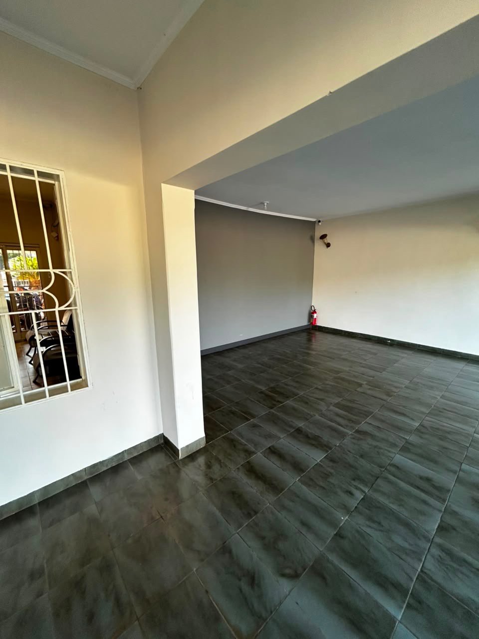 Casa à venda com 3 quartos, sendo 1 suíte,  em Vila Nova, Três Lagoas, MS