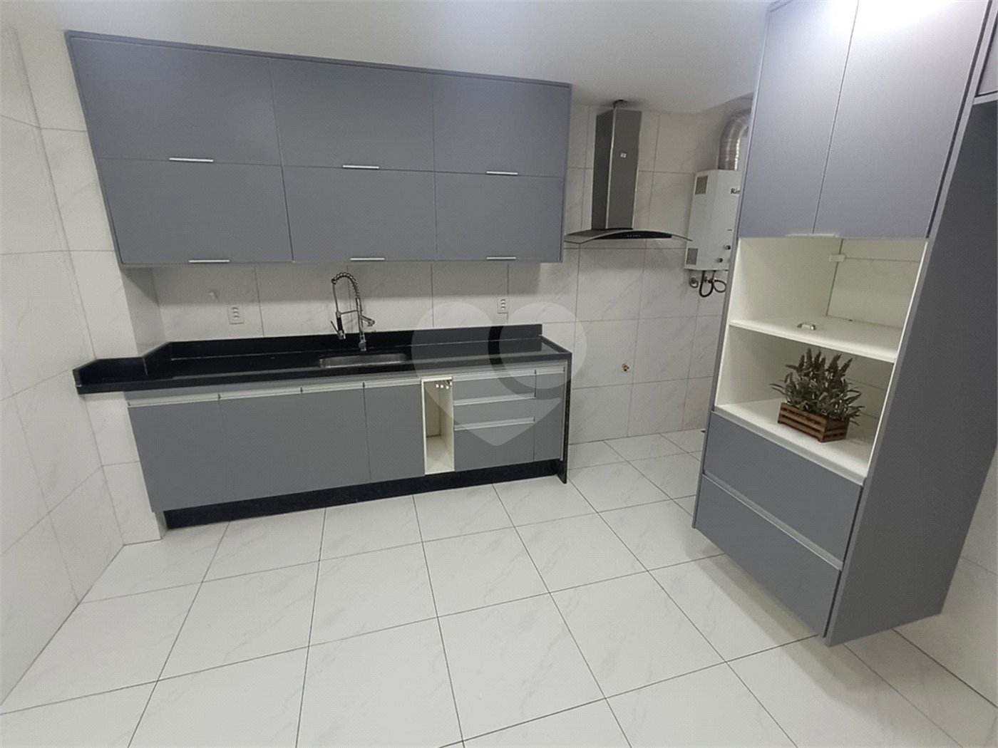 Apartamento à venda com 3 quartos, sendo 1 suíte, em Rio Comprido, Rio de Janeiro, RJ