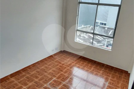 Apartamento à Venda