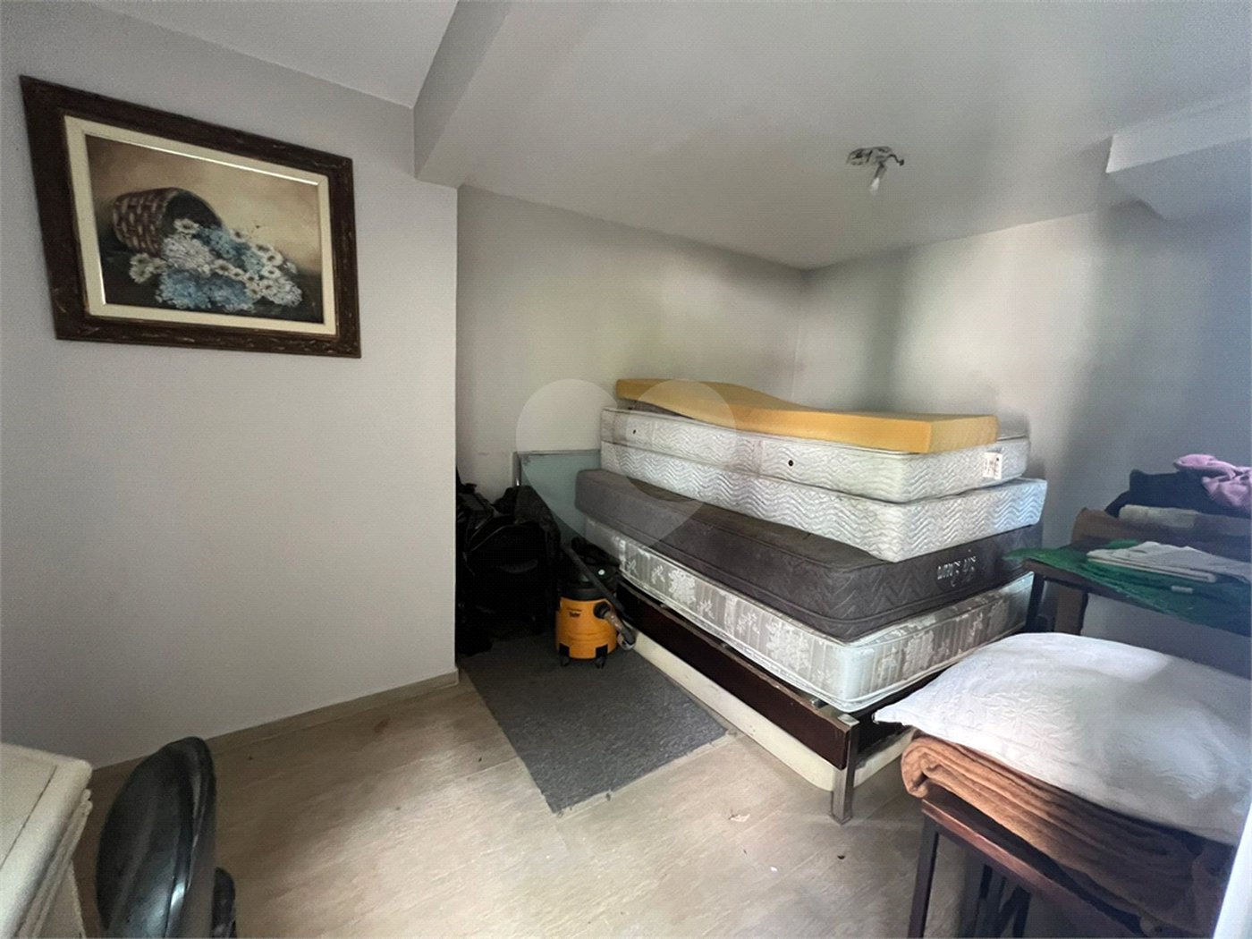 Casa à venda com 6 quartos, sendo 5 suítes, no condomínio Alpes da Cantareira, Mairiporã - SP