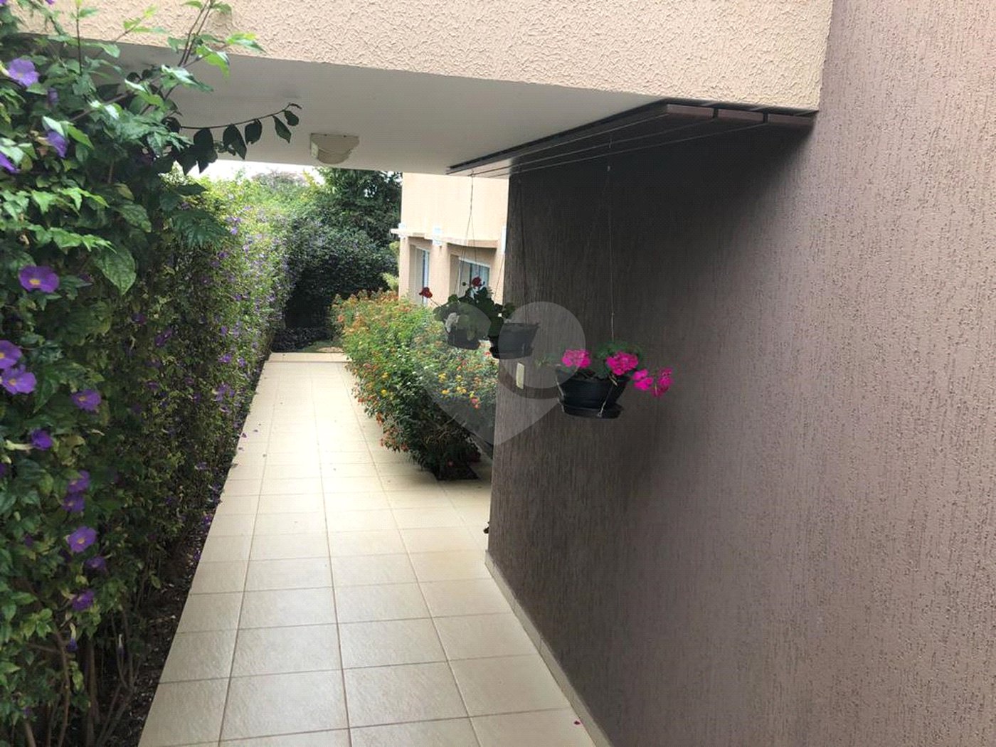 Casa à venda com 5 suítes no condomínio Terras de Mont Serrat, Salto - SP