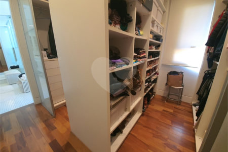Casa à venda com 4 suítes no condomínio Laplace Spe, São Paulo - SP