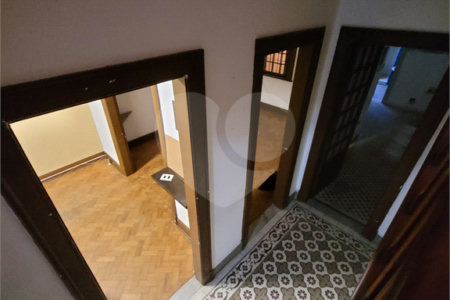 Sobrado à venda ou para alugar com 3 quartos em Vila Mariana, São Paulo, SP