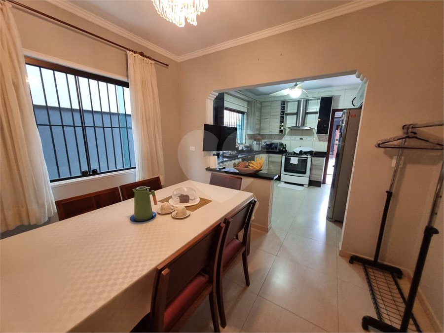 Sobrado à venda com 4 quartos, sendo 2 suítes, em Vila Barreto, São Paulo, SP