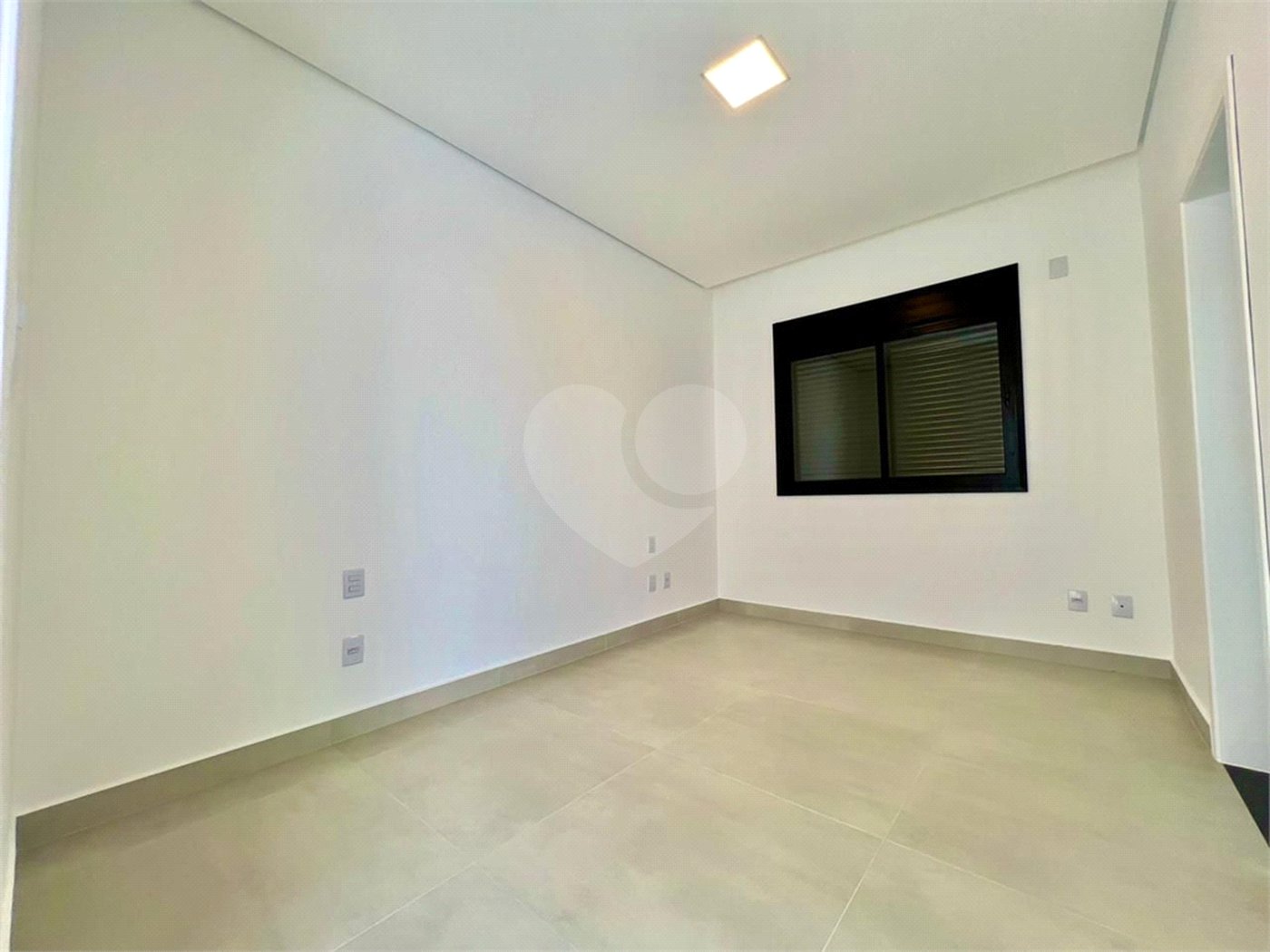 Casa à venda com 3 suítes no condomínio Ibiti Reserva, Sorocaba - SP