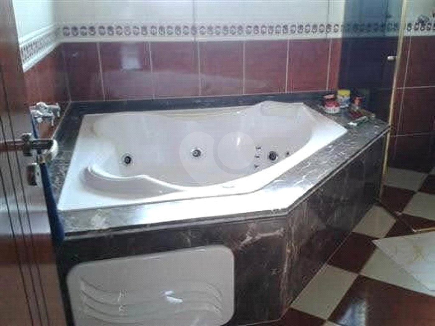 Casa à venda com 4 quartos, sendo 1 suíte, em Wanel Ville, Sorocaba, SP