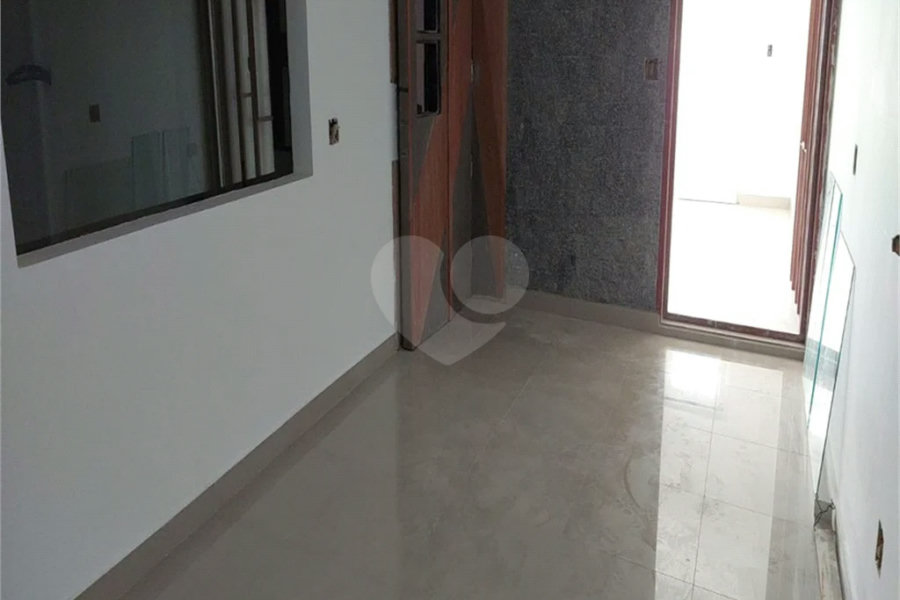Sobrado à venda com 3 quartos, sendo 2 suítes, em Vila Paulicéia, São Paulo, SP