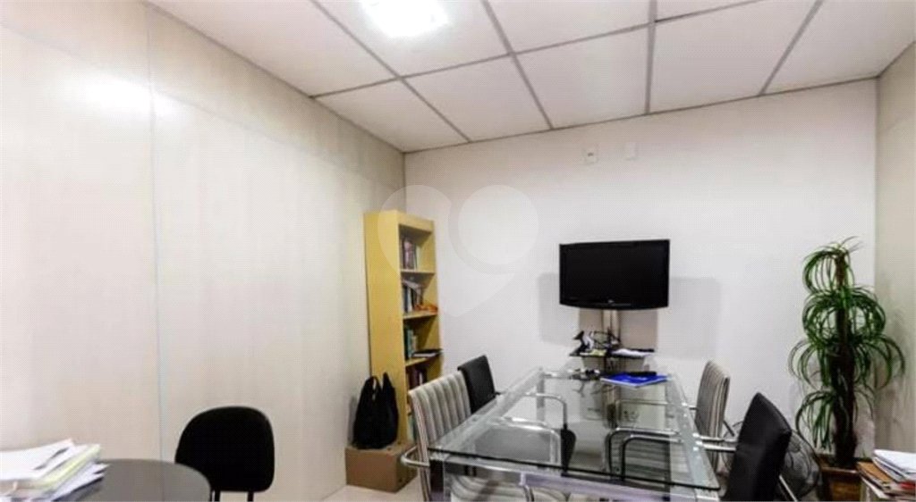 Sobrado à venda com 4 quartos, sendo 1 suíte,  em Vila Dalila, São Paulo, SP