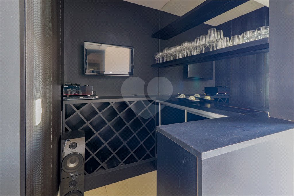 Apartamento à venda com 3 quartos, sendo 2 suítes,  em Cidade Monções, São Paulo, SP