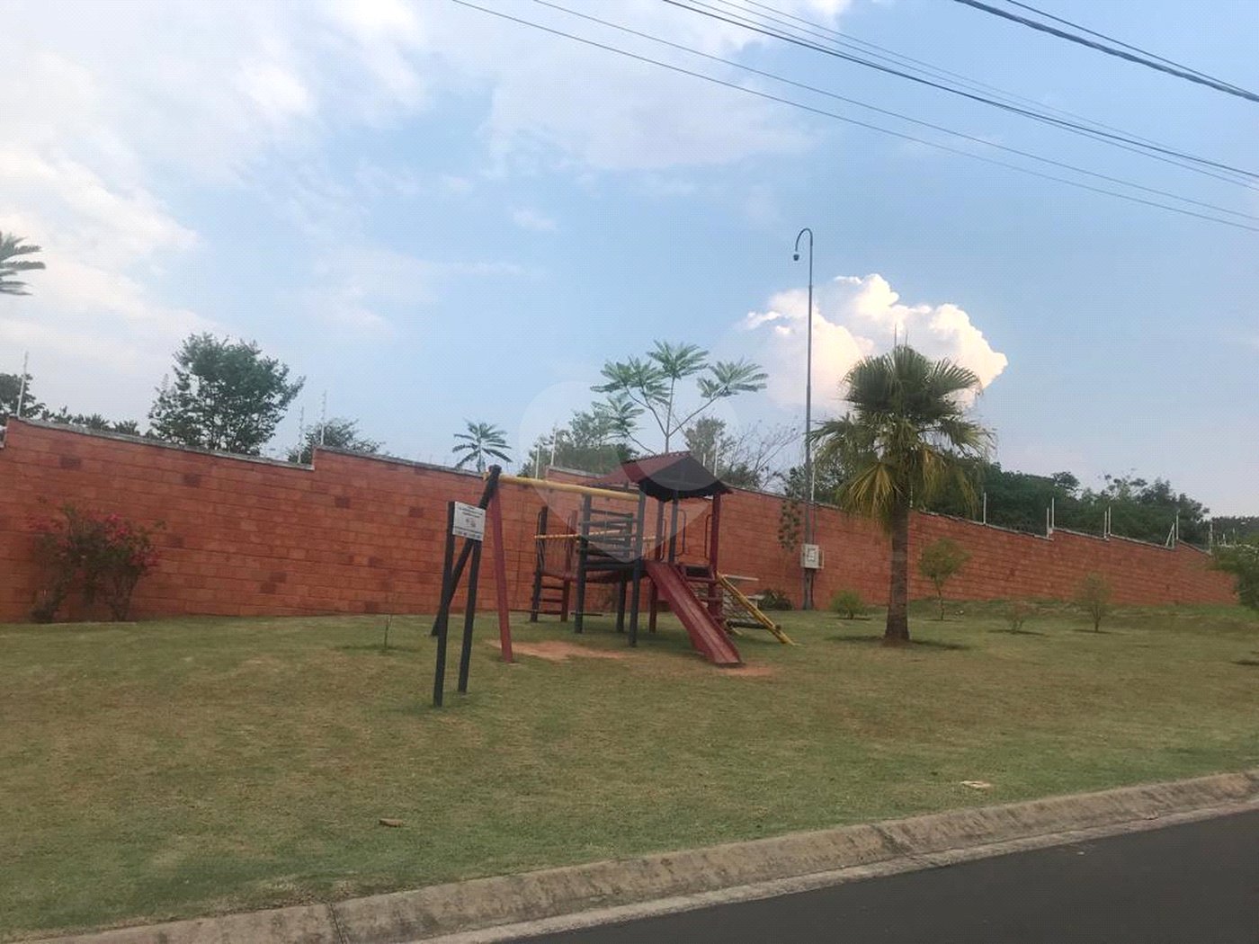Casa à venda com 3 suítes no condomínio Village Moutonnée, Salto - SP