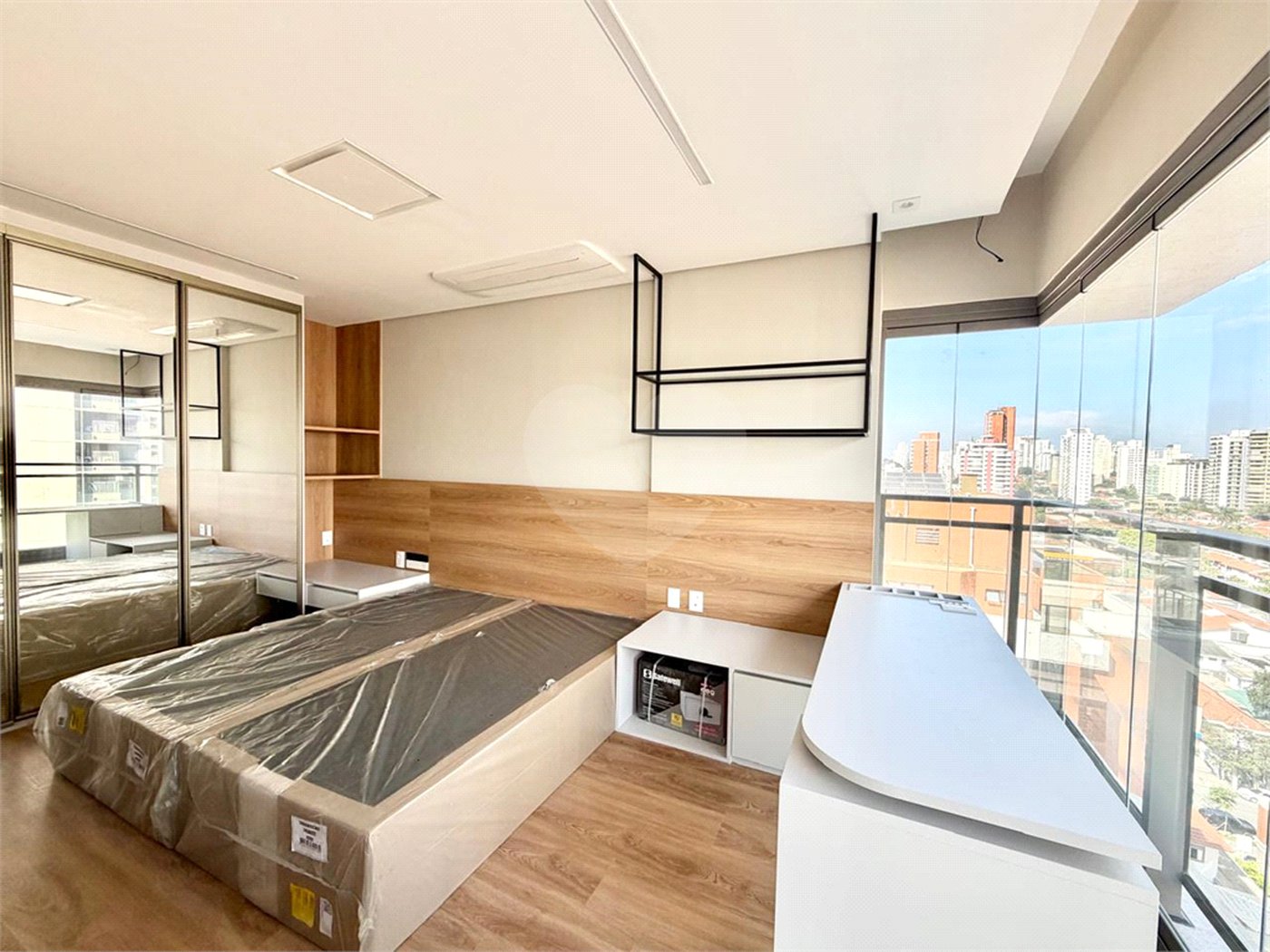 Apartamento à venda com 3 suítes em Campo Belo, São Paulo, SP