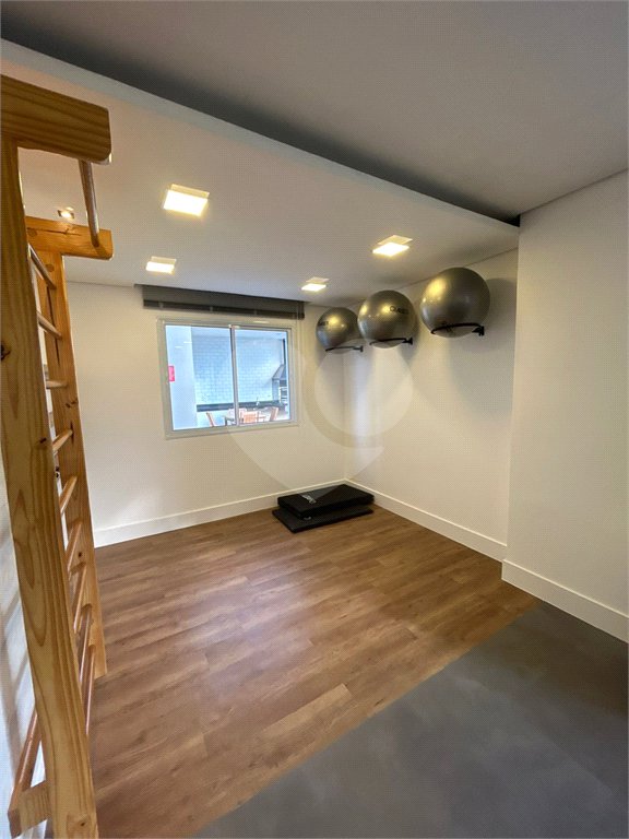 Apartamento à venda com 2 quartos, sendo 1 suíte, em Jardim Santo Antônio, Valinhos, SP
