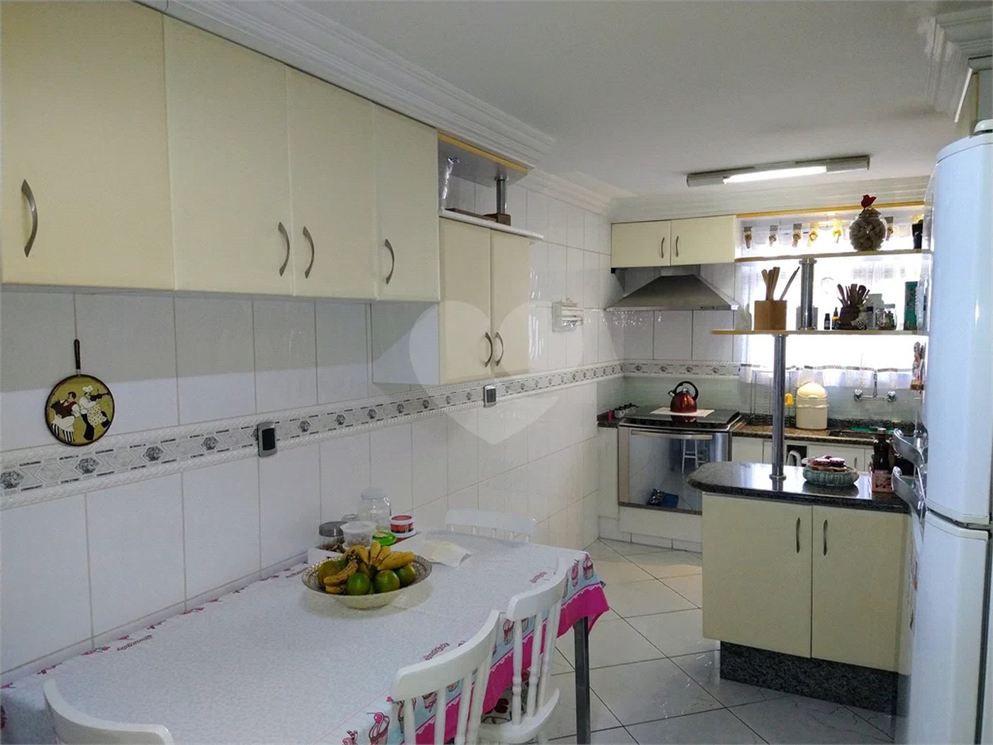 Casa à venda com 3 quartos, sendo 1 suíte, em Parque Vitória, São Paulo, SP