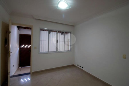 Casa à venda com 3 quartos, sendo 1 suíte, em Jardim Ester, São Paulo, SP