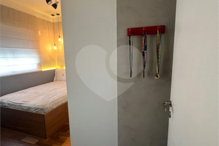 Apartamento à venda com 4 quartos, sendo 2 suítes,  em Brooklin Paulista, São Paulo, SP
