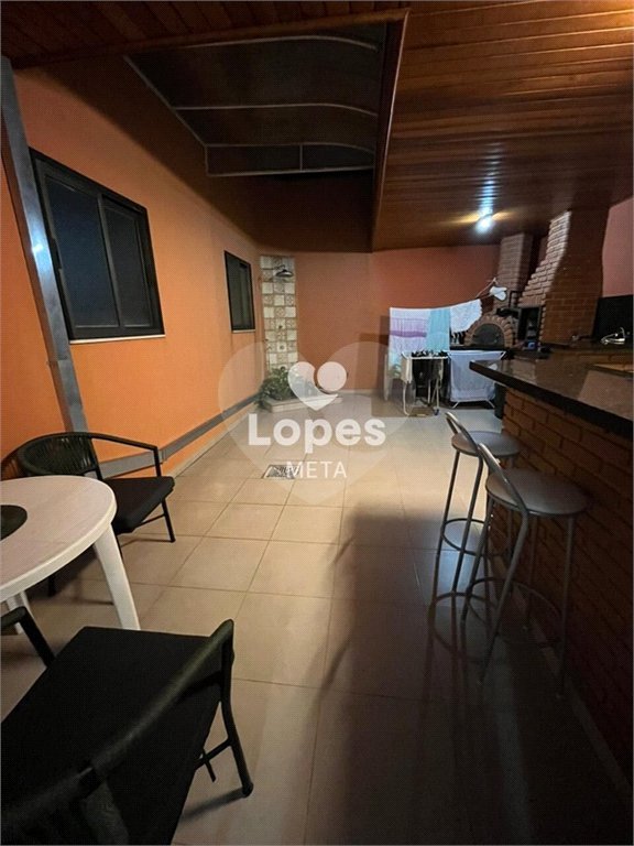 DUPLEX Á VENDA NO EDIFICIO CAROLINA, BAIRRO JARDIM SATELITE, 4 DORMITORIOS , 2 VAGAS DE GARAGEM COBE