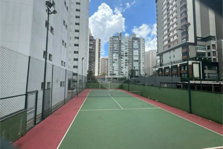 Apartamento à venda com 3 suítes em Indianópolis, São Paulo, SP
