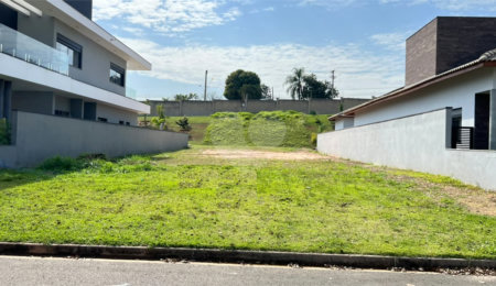 Terreno à venda no condomínio Portal dos Bandeirantes, Salto - SP