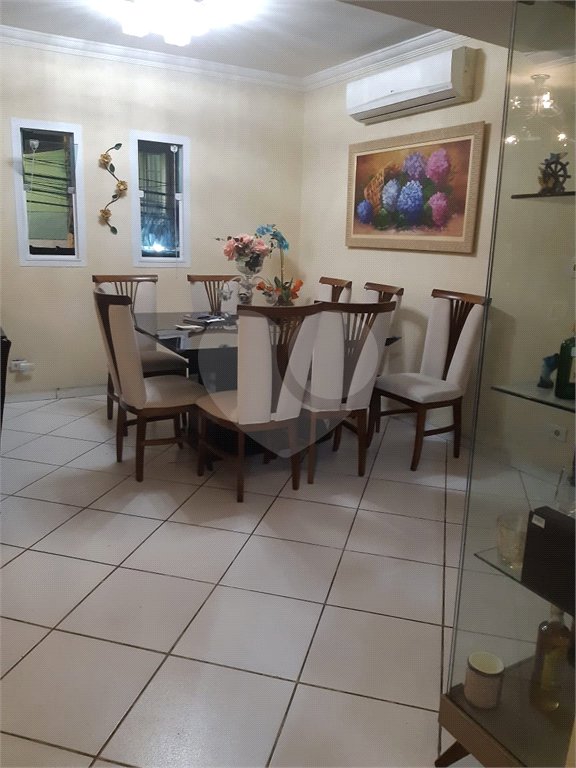 Sobrado à venda com 3 quartos, sendo 1 suíte, em Horto Florestal, São Paulo, SP