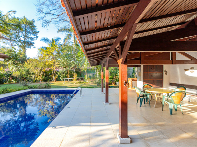 Casa Térrea à venda com 5 quartos, sendo 3 suítes,  em Jardim Marajoara, São Paulo, SP