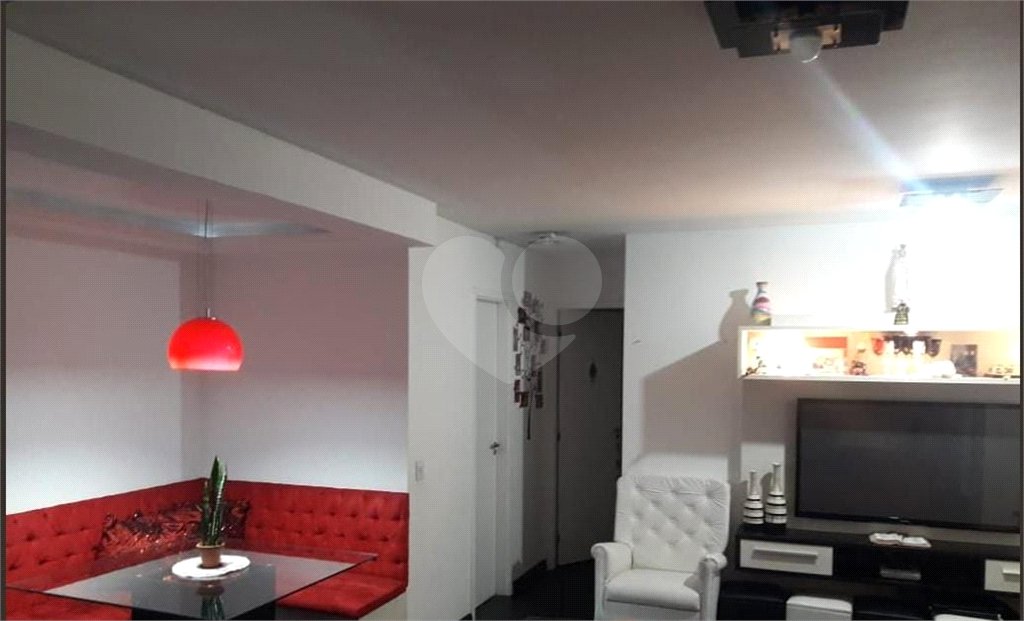 Apartamento à venda com 2 quartos, sendo 1 suíte,  em Jardim Parque Morumbi, São Paulo, SP