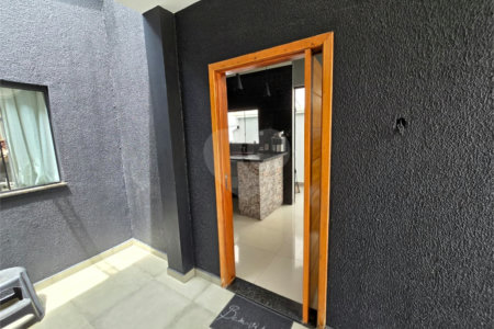 Casa à venda com 3 quartos, sendo 2 suítes,  no condomínio Residencial Marina, Itapetininga - SP