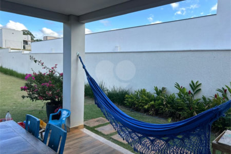 Casa à venda com 3 suítes no condomínio Terras de Lucas, Sorocaba - SP