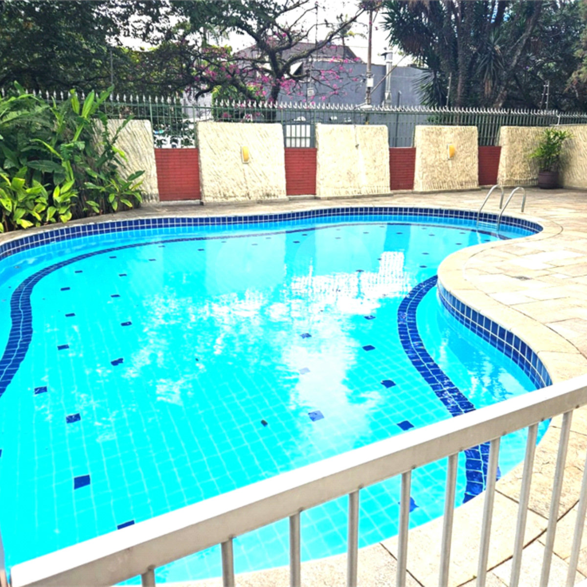 Apartamento para alugar com 3 quartos, sendo 1 suíte, em Alto da Boa Vista, São Paulo, SP