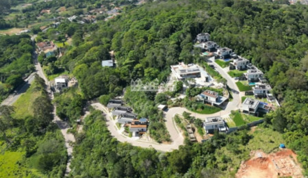 Casa à venda com 3 suítes no condomínio Lá Reserva Atibaia, Atibaia - SP