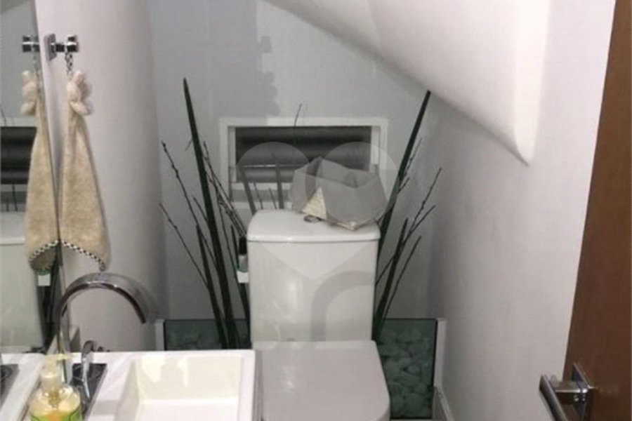 Sobrado à venda com 3 quartos, sendo 2 suítes, em Tremembé, São Paulo, SP