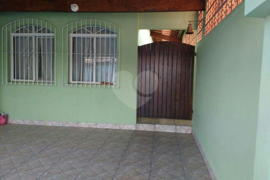 Sobrado à venda com 3 quartos, sendo 1 suíte, em Vila Mazzei, São Paulo, SP