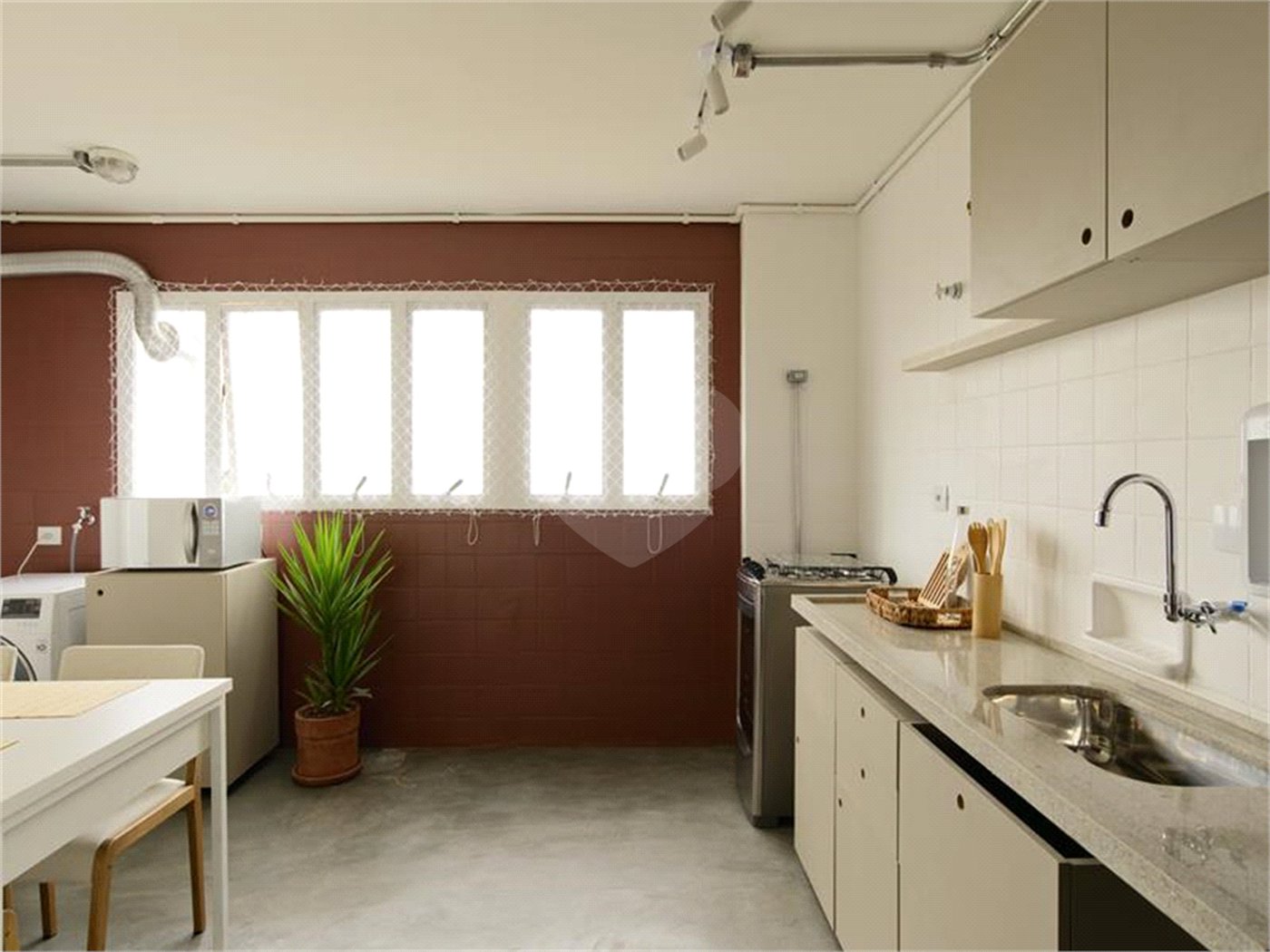 Apartamento à venda com 4 quartos, sendo 2 suítes, em Vila Olímpia, São Paulo, SP