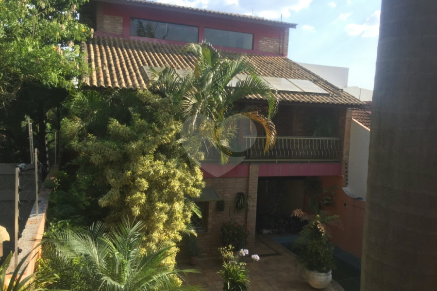 Sobrado à venda com 4 quartos, sendo 3 suítes, em Jardim Virginia Bianca, São Paulo, SP