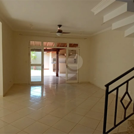 Casa à venda com 4 quartos, sendo 1 suíte, no condomínio Villa Real Ribeirao Preto, Ribeirão Preto - SP