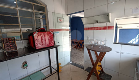 Casa à venda ou para alugar com 2 quartos em Vila Arruda, Itapetininga, SP
