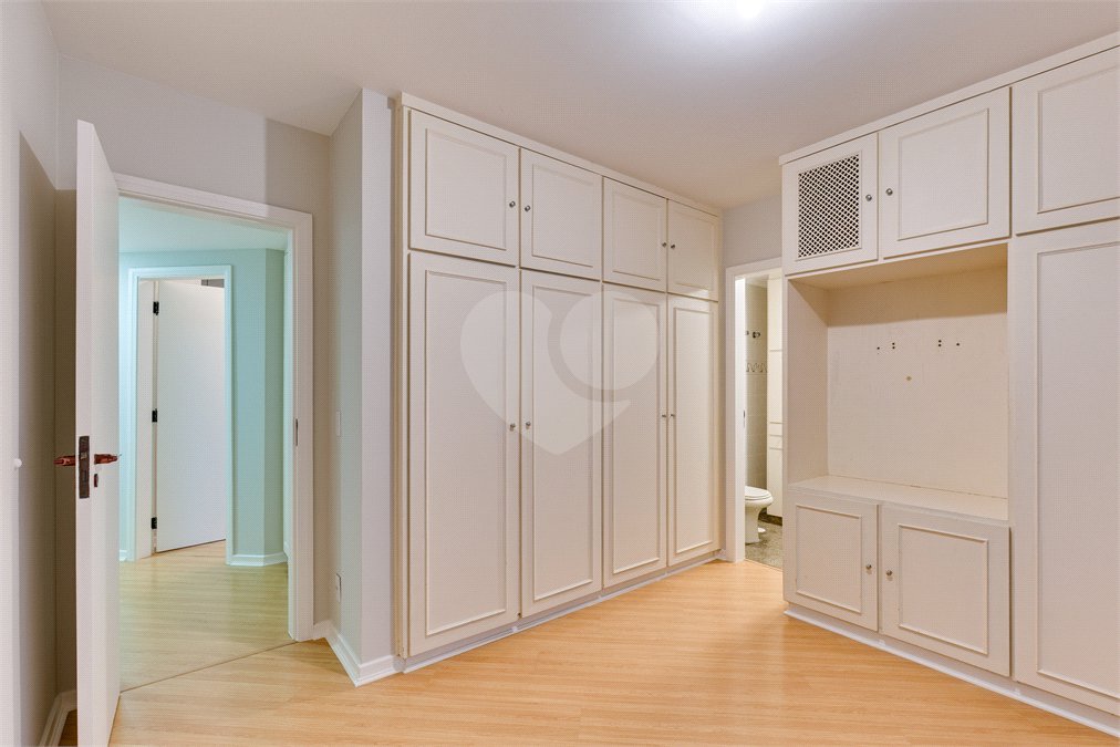 Apartamento à venda com 3 suítes em Granja Julieta, São Paulo, SP