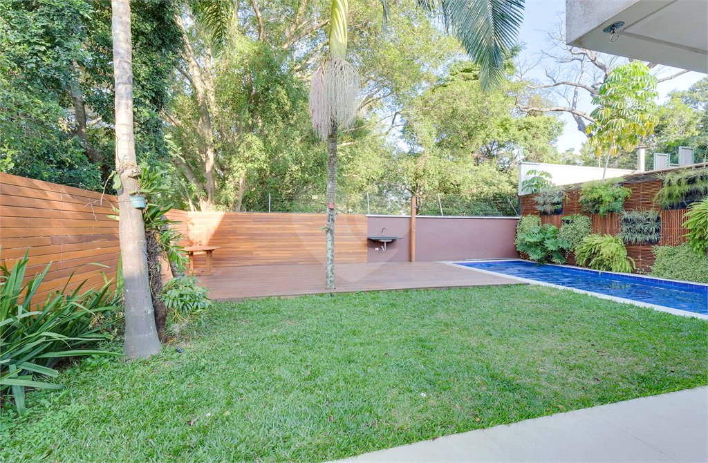 Casa à venda com 4 suítes no condomínio Porto Fino, São Paulo - SP
